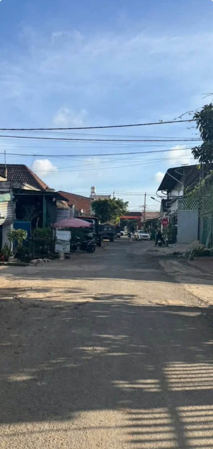 Đất mặt tiền trục D1 Tân An Buôn Ma Thuột 132m² giá 2.3 tỷ - Vị trí kinh doanh thuận lợi!