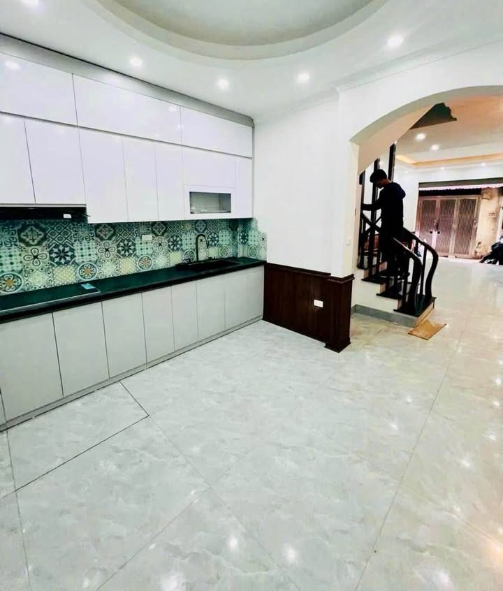 Nhà Phân Lô Trần Thái Tông Cầu Giấy 35m² - Thiết kế hiện đại, ở ngay!