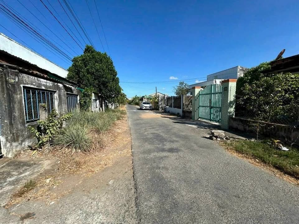 Bán 52 căn phòng trọ khu phố Hồi Xuân 2000m² giá 4.9 tỷ - Đầu tư sinh lời ổn định!