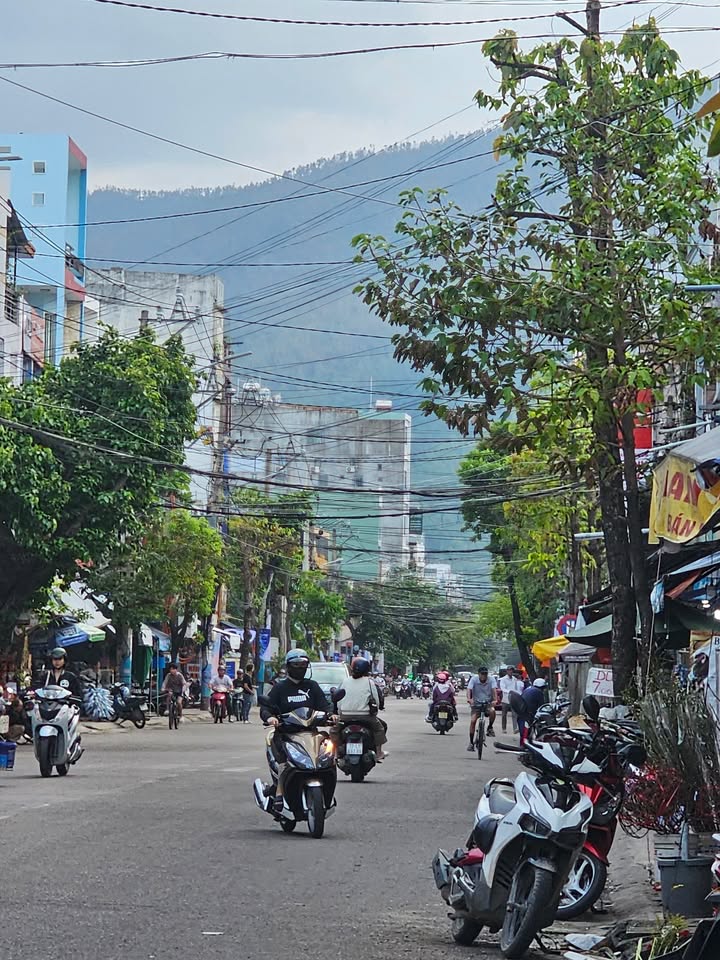Cho thuê nhà 2 tầng mặt tiền tại phường Nguyễn Văn Cừ, Quy Nhơn - Kinh doanh cafe, quán ăn