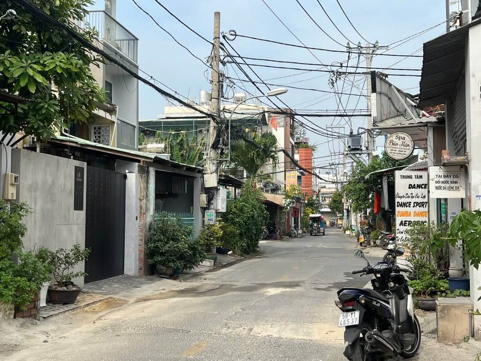 Nhà mặt tiền đường Trung Mỹ Tây 19, Quận 12 - Đầu tư sinh lời tuyệt vời!