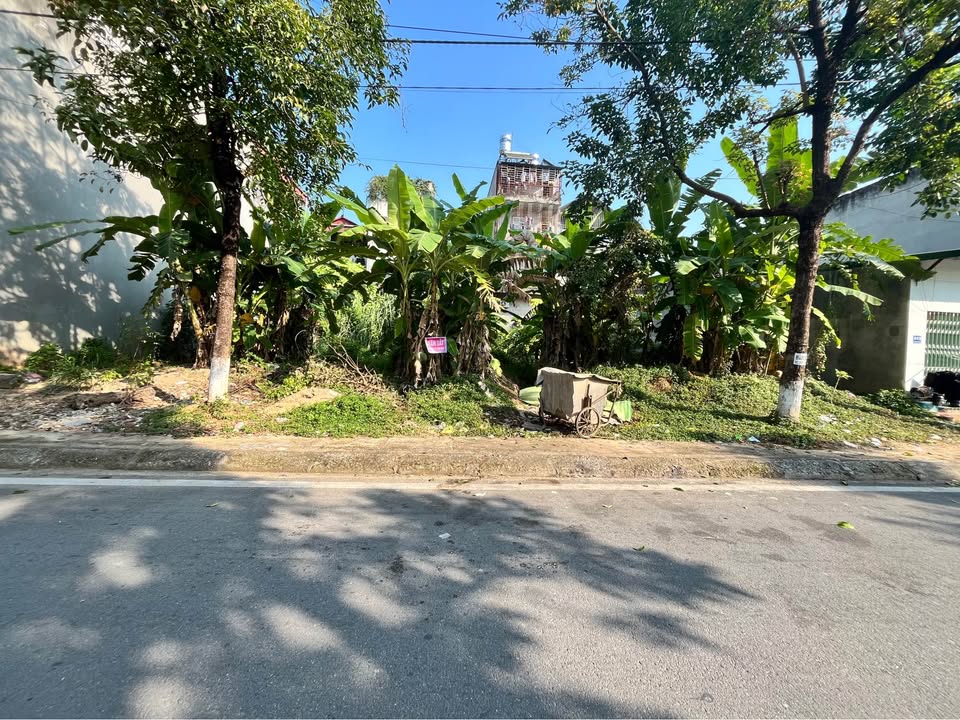 Đất nền Lào Cai 100m² giá 2.3 tỷ - Tiềm năng phát triển vượt trội!