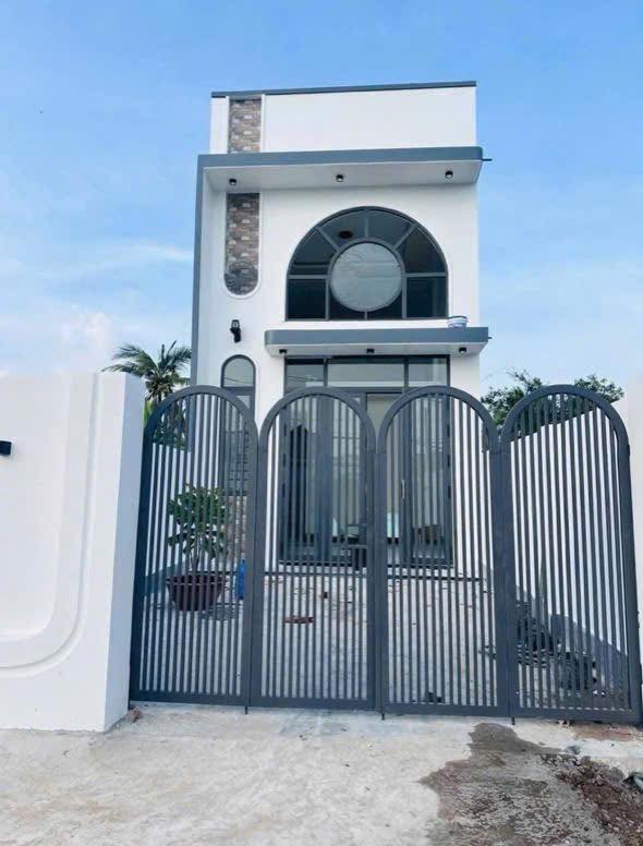 Nhà phố mới xây mặt tiền Huỳnh Phan Hộ 154.33m² giá chỉ 2 tỷ - Sẵn sàng vào ở ngay!