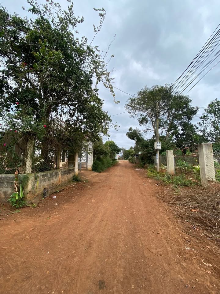 Đất nền An Lạc, Buôn Hồ 136.4m² giá 1.8 tỷ - Góc 2 mặt tiền đắc địa!