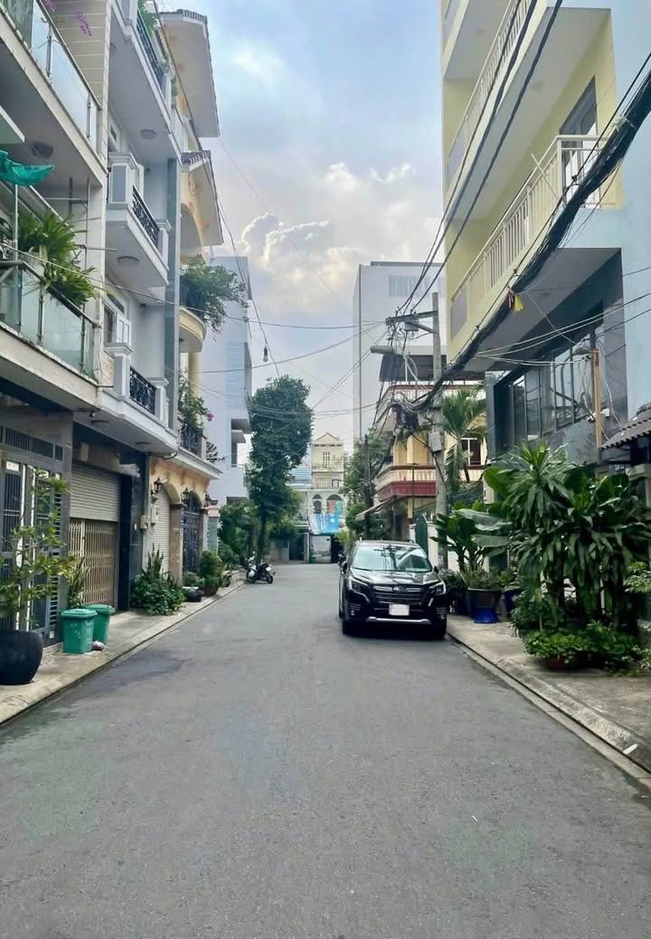 Nhà 2 Mặt Hẻm Đường 8m Khu GA T3 90m² giá 23 tỷ - Đầu tư sinh lời ngay!