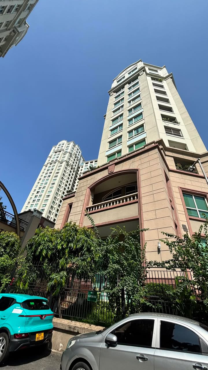 Dãy trọ C4 Bình Thạnh 122m² giá 12.5 tỷ - Tương lai mặt tiền đường 14m!