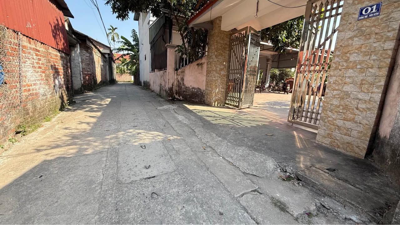 Nhà 2 Tầng Thôn Tuyền, Đông Xuân 83m² - Ô Tô Vào Tận Nhà, Sẵn Sàng Về Ở!