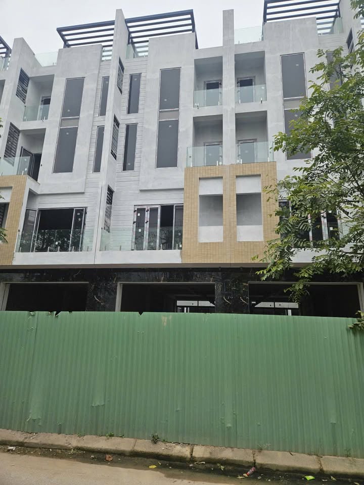 Bán liền kề Khu đô thị Thanh Hà, Hà Đông 100m² - Gần trường học, sẵn sàng nhận nhà!