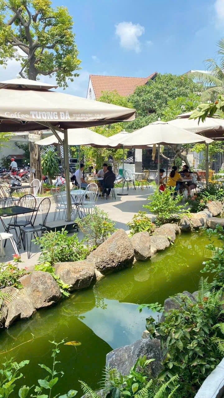 Bán tổ hợp nhà hàng tại Thủ Đức 834m² chỉ 16 tỷ - Đầu tư sinh lời tuyệt vời!