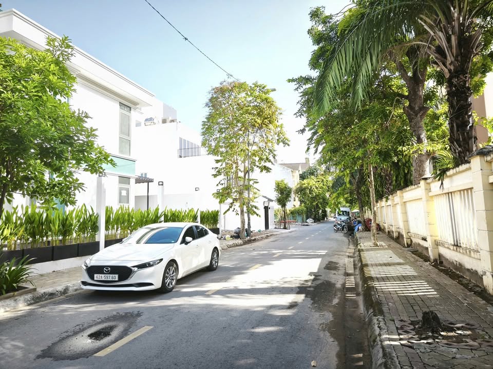 Đất Thủ Đức An Khánh 185m² giá 42.3 tỷ - Vị trí đắc địa gần sông Sài Gòn!