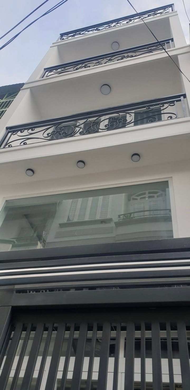 Nhà phố Lê Văn Sỹ, Phú Nhuận 50m² giá 7 tỷ - Hẻm xe hơi, hoàn công đầy đủ!