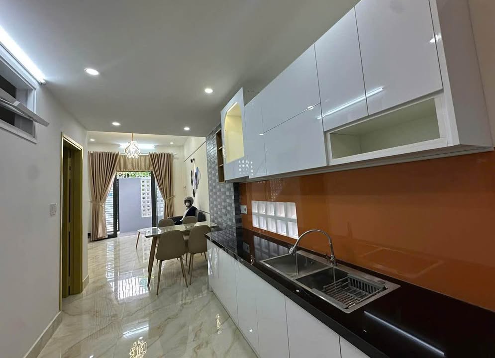 Nhà 2 Tầng Nguyễn Khoa Chiêm - An Cựu 68.5m² giá 2.5 tỷ - Vị trí thuận lợi gần trường học
