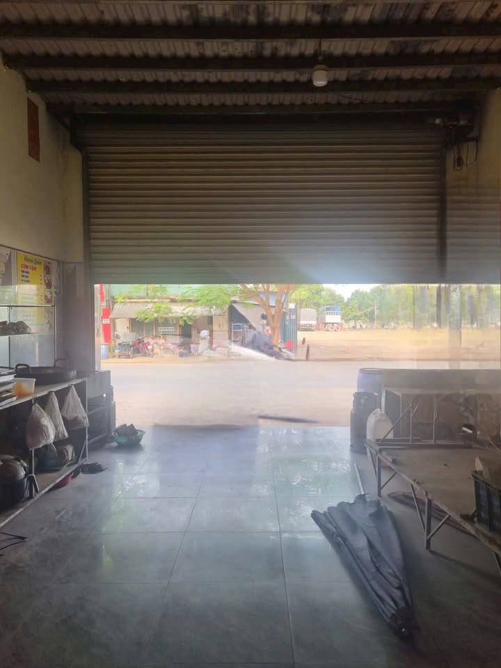 Nhà Mặt Tiền Nguyễn Thị Minh Khai, Dĩ An 82m² - Kinh Doanh Đạt Hiệu Quả