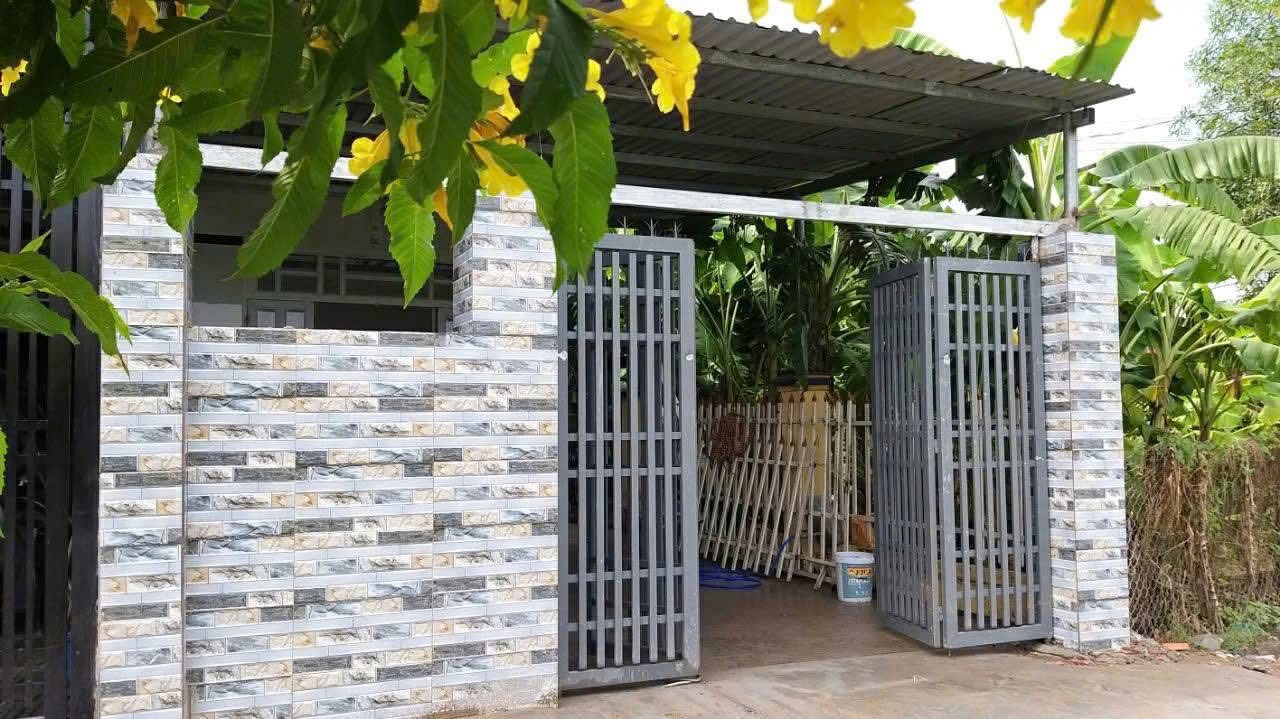 Nhà riêng Thái Hòa, Tân Uyên 150m² giá 1.1 tỷ - Sổ chung, sân ô tô rộng rãi!