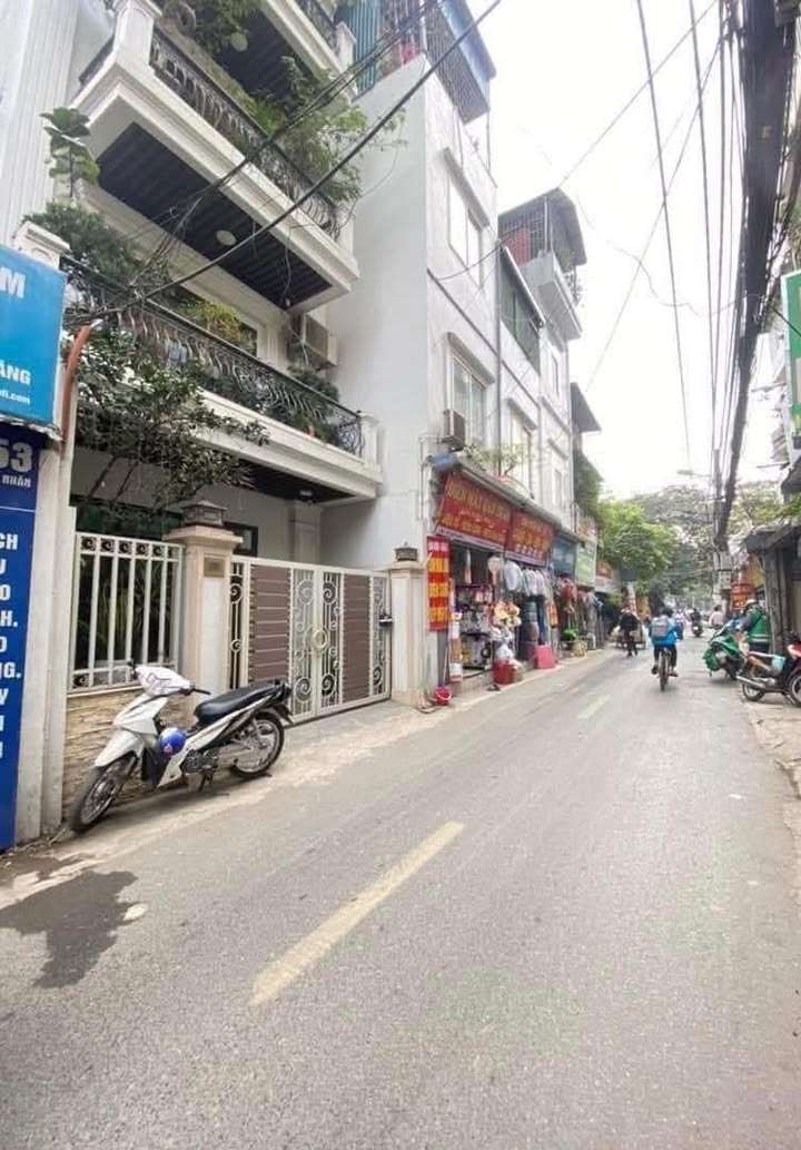 Bán nhà mặt phố Quan Nhân, Thanh Xuân 74m² giá 30 tỷ - Kinh doanh đỉnh cao!