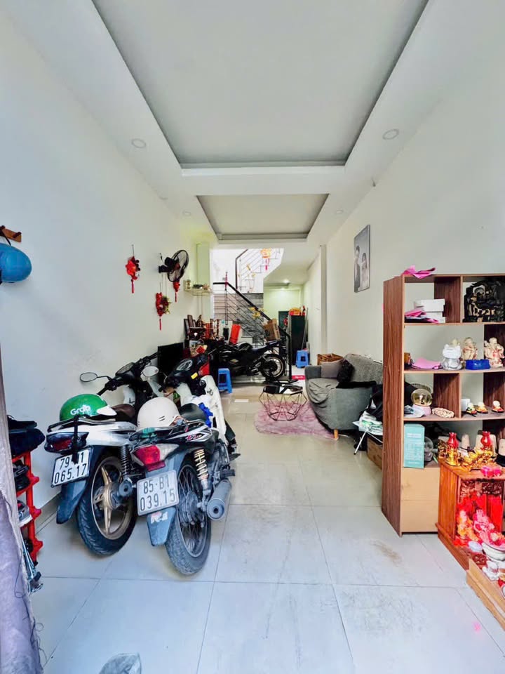 Nhà 2 tầng hẻm 2m Xô Viết Nghệ Tĩnh, Bình Thạnh 66m² giá 6 tỷ - Sổ hồng hoàn công