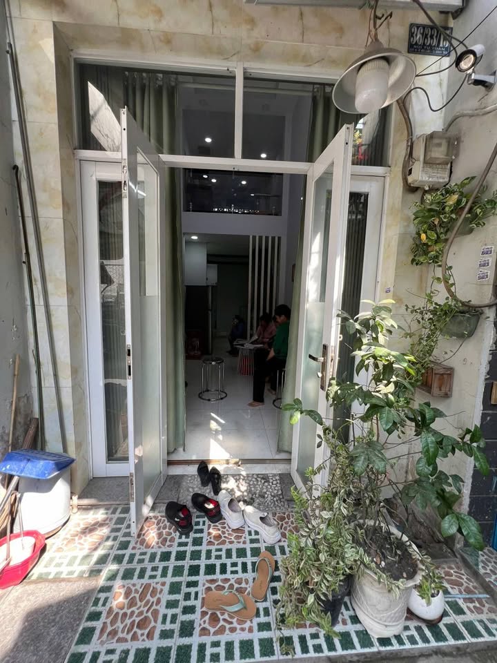 Nhà phố Bùi Tư Toàn, Quận Bình Tân, 27.5m² giá 3.4 tỷ - Hẻm rộng, xe hơi vào tận nhà!