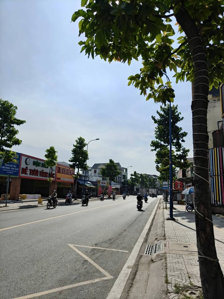 Lô Đất 2 Mặt Tiền Đường Lê Thị Hà, Hóc Môn 1896m² - Đầu Tư Thông Minh!