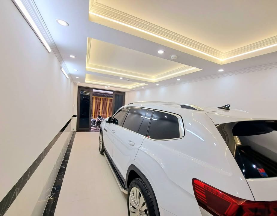 Nhà mặt phố Trần Phú, Văn Quán, Hà Đông 40m² giá 13.8 tỷ - Cơ hội vàng cho đầu tư!