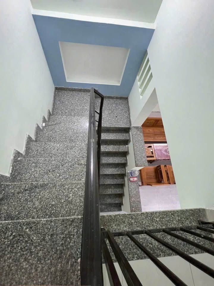 Nhà cho thuê Bình Hòa 100m² giá 6 triệu - Vị trí đẹp, thuận tiện đi lại!