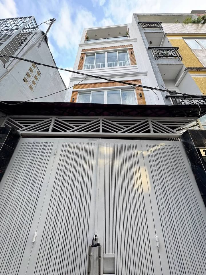 Nhà 4 Tầng Phan Văn Trị 36m² giá 6.868 tỷ - Thiết kế hiện đại, vào ở ngay!