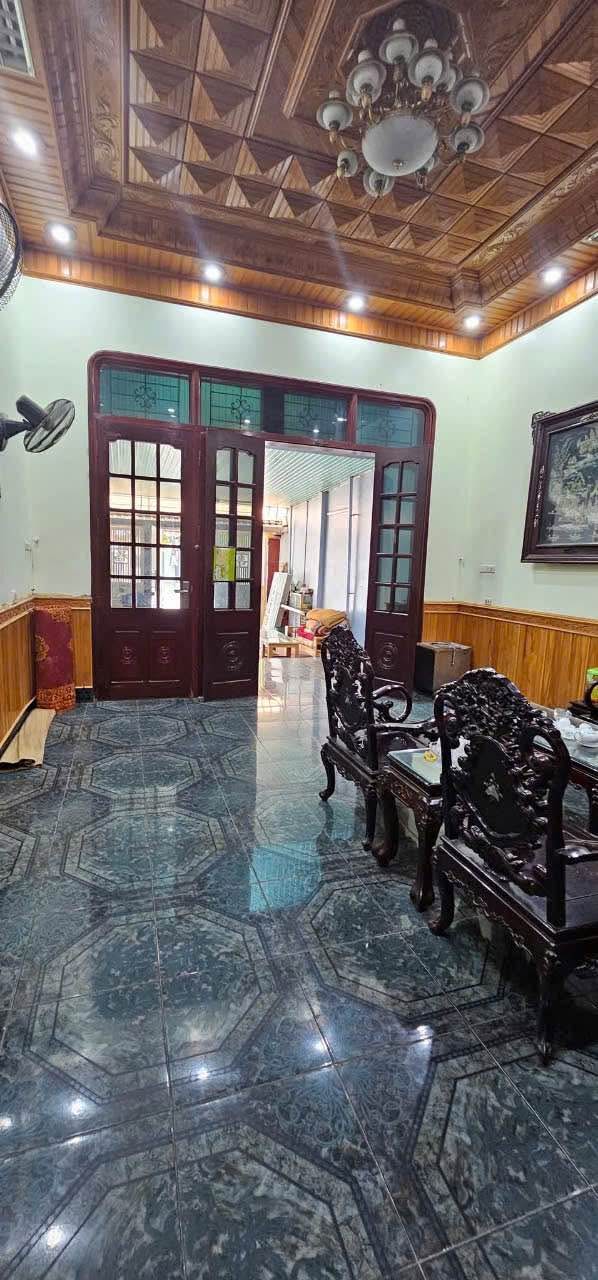 Nhà 3 tầng tại Phường Đông Lĩnh, Thanh Hóa - Kinh doanh sầm uất, giá 4.75 tỷ!