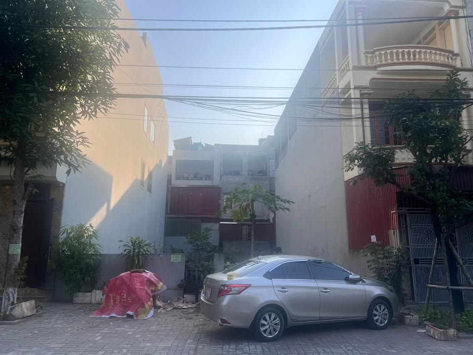 Cho thuê mặt bằng 250m² tại Hưng Yên - Thiết kế theo yêu cầu!