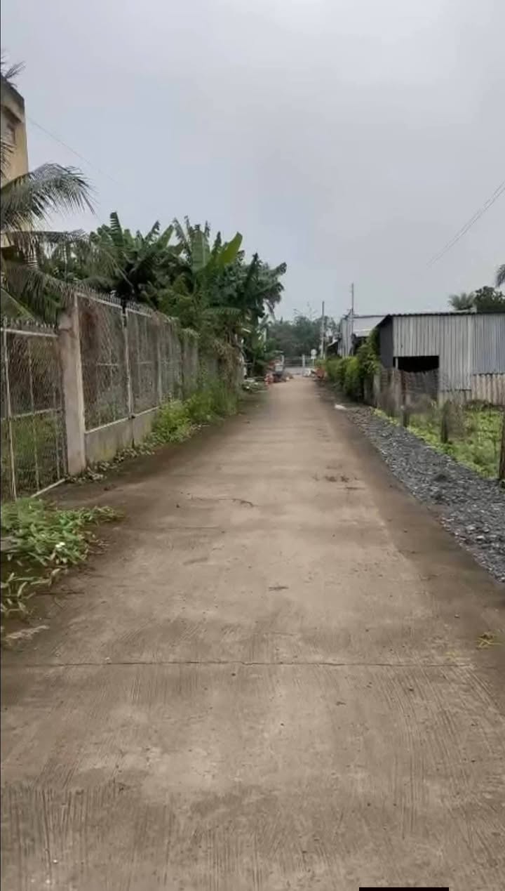 Đất nền 299m² tại Gò Công, giá 1.3 tỷ - Sổ hồng chính chủ, đầu tư sinh lời!