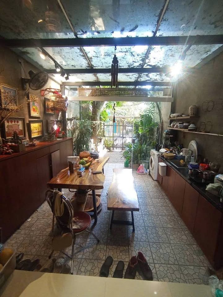 Căn hộ tầng 1 phố Hoàng Ngọc Phách 80m² giá 7 tỷ - Kinh doanh sầm uất, sổ đỏ đẹp!