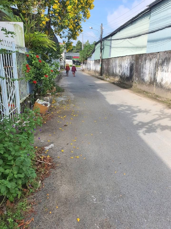 Nhà cho thuê hẻm 28 Hùng Vương, Sóc Trăng 2PN giá 4 triệu - Khu vực sầm uất, tiện ích đầy đủ!