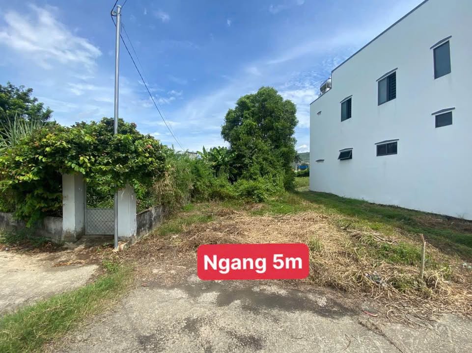 Lô đất Diên Lạc, Diên Khánh 95,1m² giá 925 triệu - Tiện ích đầy đủ, sổ hồng riêng!