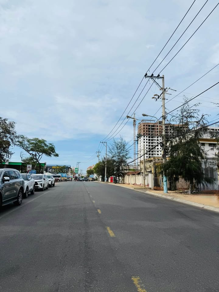 Nhà mặt tiền đường Lê Lợi, Phan Thiết 484m² giá 26 tỷ - Đầu tư sinh lời ngay!