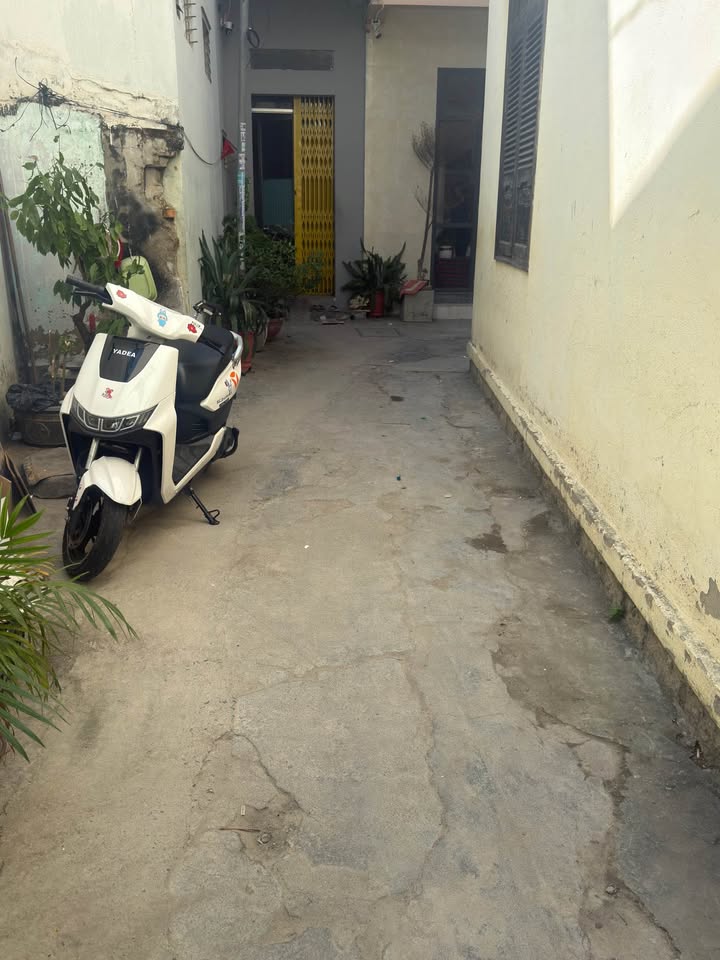 Nhà cho thuê hẻm trung tâm Nha Trang 25m² giá 350 triệu - Địa điểm lý tưởng cho gia đình!