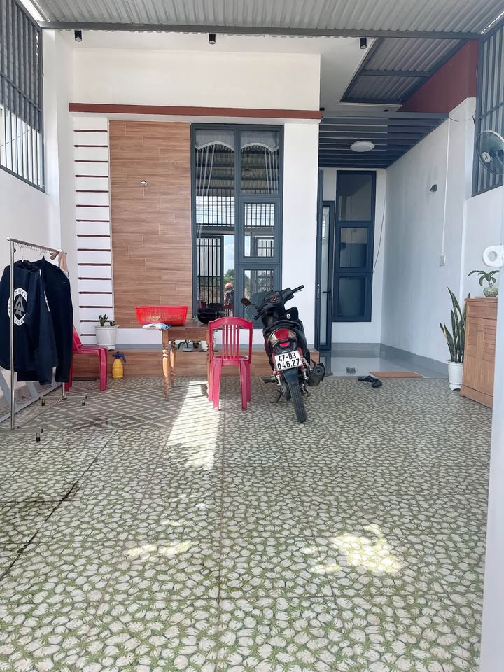 Nhà riêng Thành Nhất Buôn Ma Thuột 110m² giá 2.15 tỷ - Gần Hoa Viên, nội thất đầy đủ!