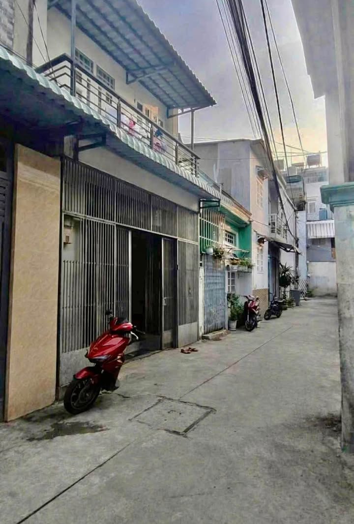 Nhà 2 tầng Trần Cao Vân Đà Nẵng 60m² giá 3.55 tỷ - Vị trí đắc địa, tiện ích đầy đủ!