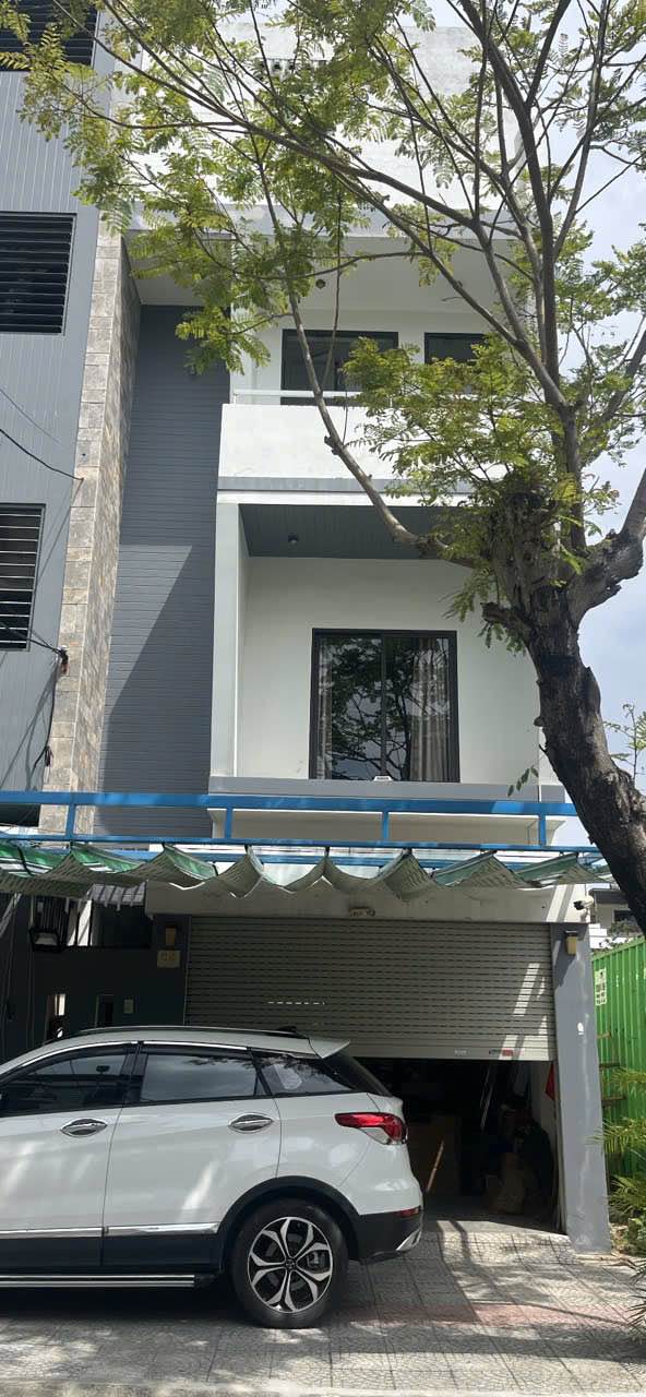 Nhà 3 tầng đường Hồ Phi Tích 115m² giá 11.4 tỷ - Mặt tiền 2 hướng cực đẹp!