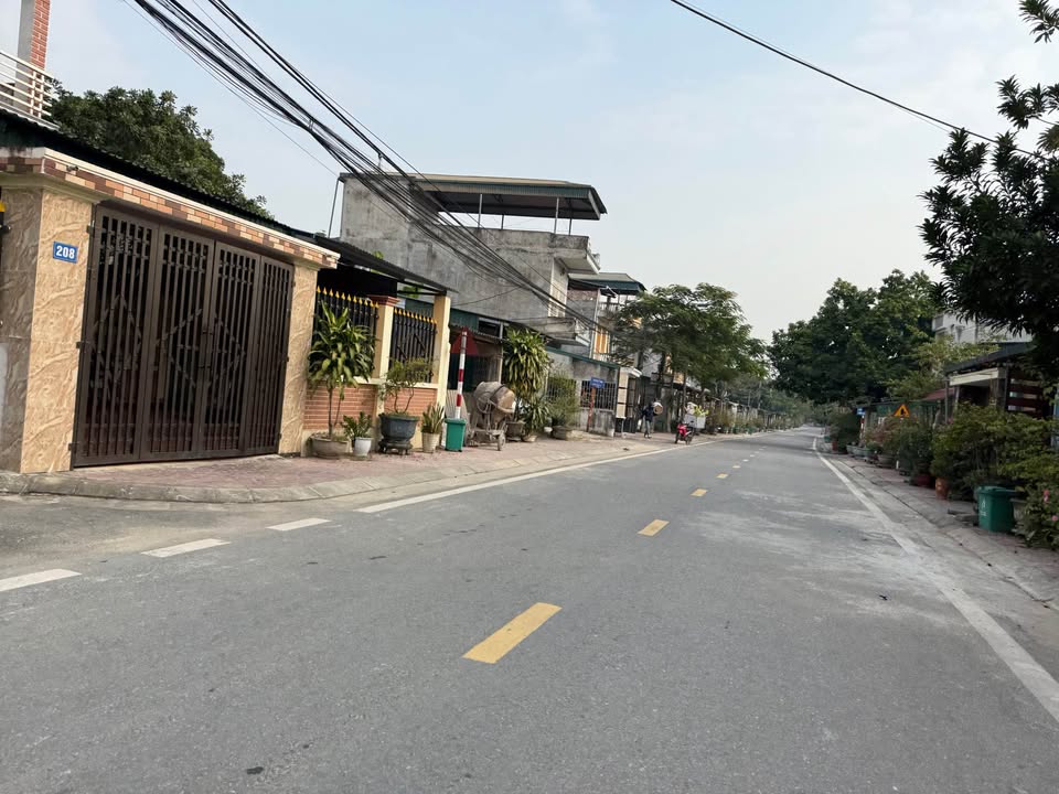 Đất nền Tuyên Quang 240m² giá thỏa thuận - Mặt tiền đường Tiên Lũng, hướng Đông Nam