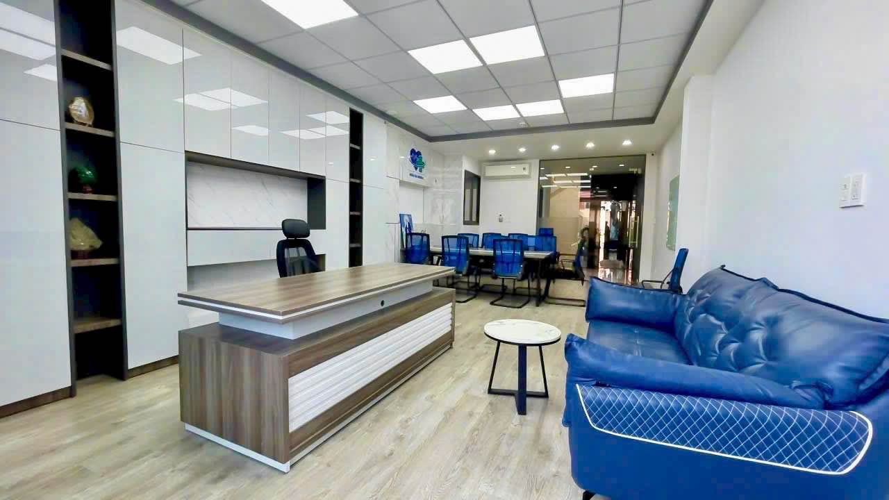 Nhà mặt tiền khu Thăng Long, Tân Bình 74m² giá 17.9 tỷ - Sẵn sàng ở ngay!