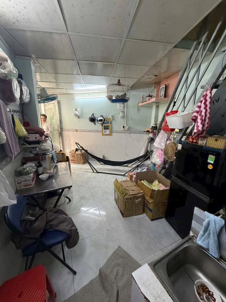 Nhà hẻm Tân Hoà Đông, Quận 6 - 17m² giá 1.5 tỷ - Cơ hội sửa chữa theo ý thích!