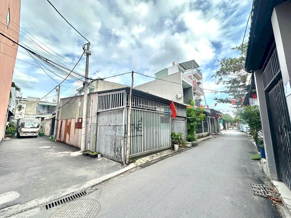 Đất đẹp 2 mặt tiền Hiệp Bình Phước 83m² giá 7.1 tỷ - Kinh doanh đắc địa!