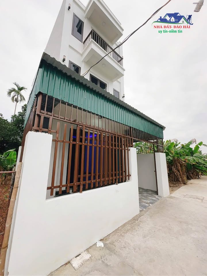 Nhà 3 tầng độc lập Thắng Cựu, Phú Xuân 81,6m² giá 1.1 tỷ - Chỉ cần xách vali vào ở ngay!