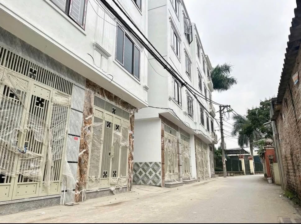 Nhà mặt phố An Thắng, Hà Đông 35m² giá 3.99 tỷ - Tiềm năng sinh lời cao!