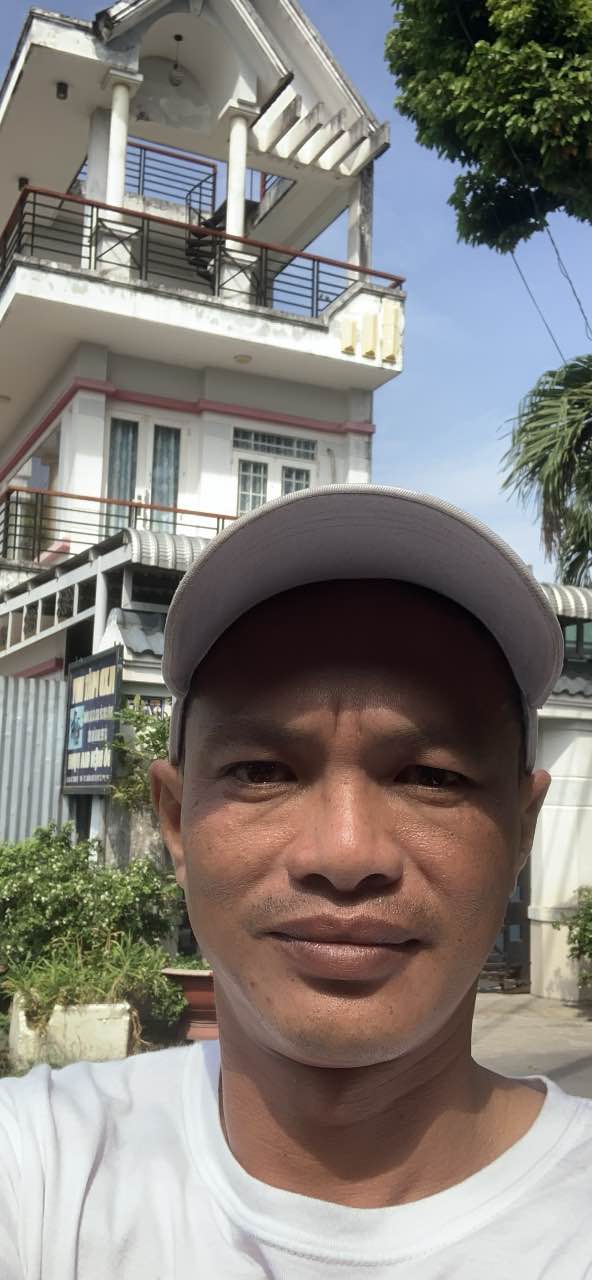 Nhà 3 tầng kiên cố Tân Xuân, Hóc Môn 100m² giá 8.5 tỷ - Pháp lý rõ ràng, tiện ích đầy đủ!