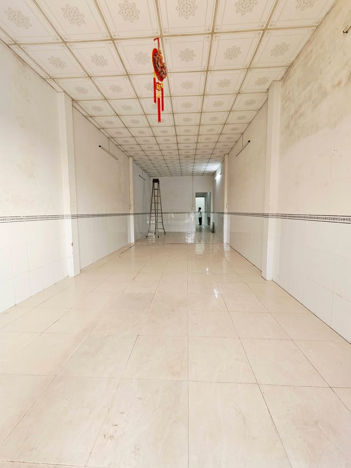 Nhà mặt tiền Hoàng Quốc Việt, An Bình, Cần Thơ 80m² giá 6 triệu - Thích hợp kinh doanh!