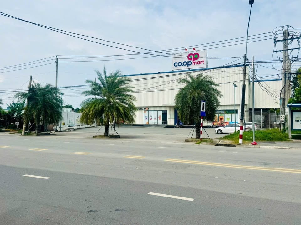 Nhà 1 trệt 1 lầu khu Thanh Ba, Cần Giuộc 134m² giá 2.3 tỷ - Thiết kế hiện đại và tiện nghi!