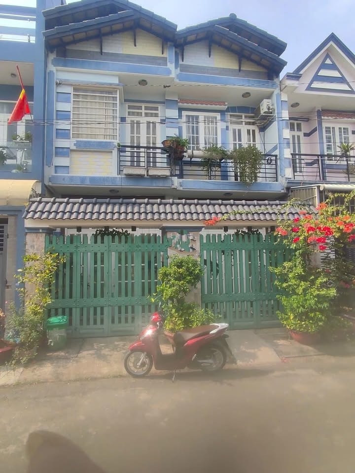 Nhà bán tại Tân Xuân, Hóc Môn 119m² giá 5.8 tỷ - Đường nhựa xe tải thuận tiện!