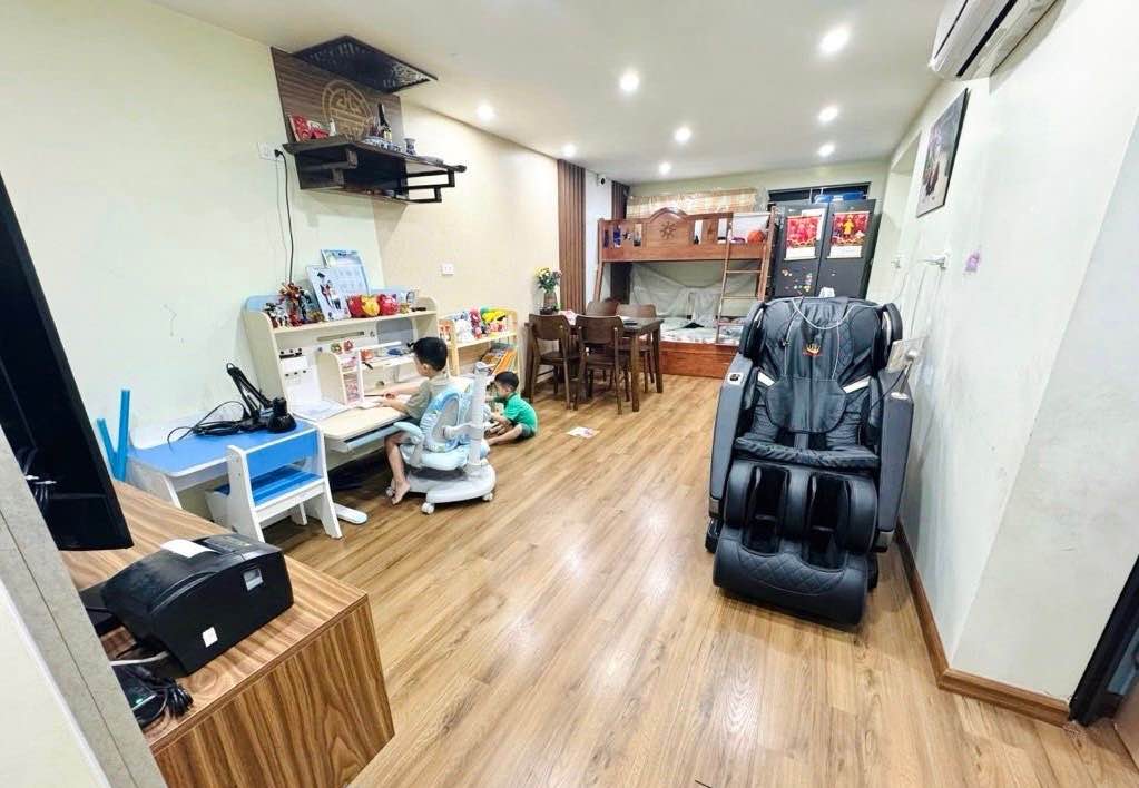 Căn hộ tập thể Kim Liên Đống Đa 80m² giá 6.6 tỷ - Sân vườn riêng cực hiếm!