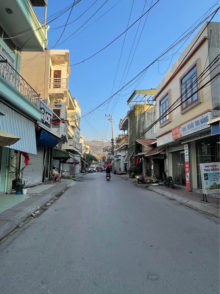 Đất lô góc Cẩm Bình 52.4m² giá 2 tỷ - Kinh doanh nhộn nhịp!