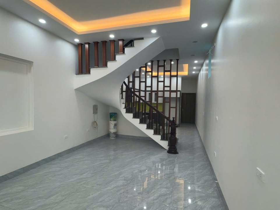 Nhà 3 tầng thôn Ngự Câu, An Khánh 113m² giá 5 tỷ - Thiết kế thoáng mát, ô tô vào tận nơi!