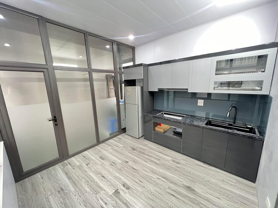 Nhà cho thuê ngõ An Dương, Ba Đình, 25m² - Nội thất đầy đủ, giá 10.5 triệu
